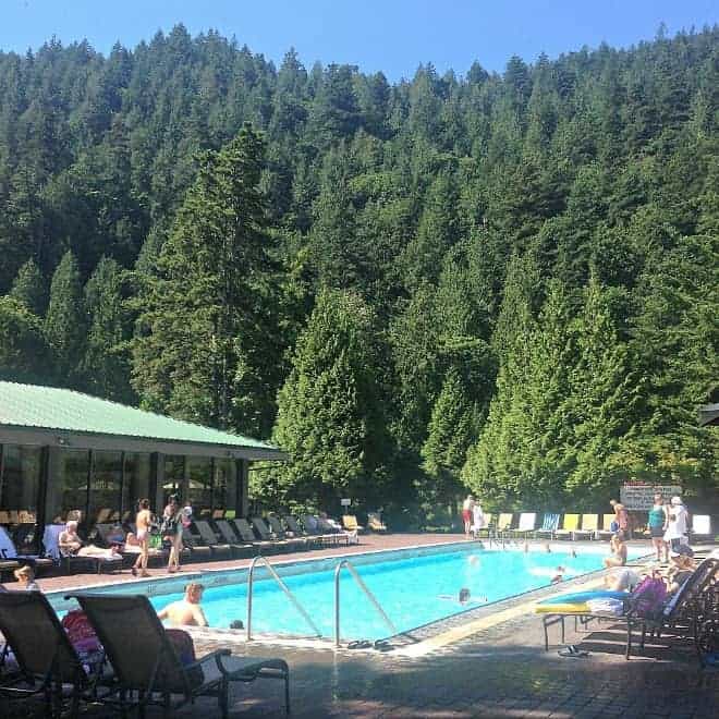 Soak in summer at Harrison Hot Spring Resort, a perennial favorite holiday destination for travelling families for over 100 years. (via thetravellingmom.ca)