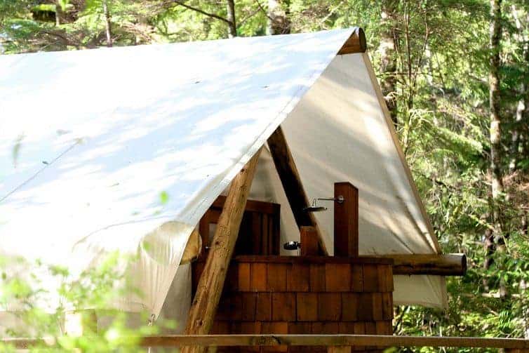 Been there and done that? Welcome to the ultimate in wild luxury glamping experiences await at Clayoquot Wilderness Resort in Tofino, Canada.