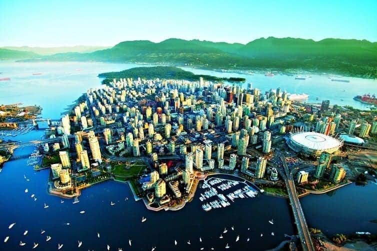 Vancouver is filled with many wonderful things to see and experience for travellers and families. Check our ultimate list of free things to do in Vancouver.