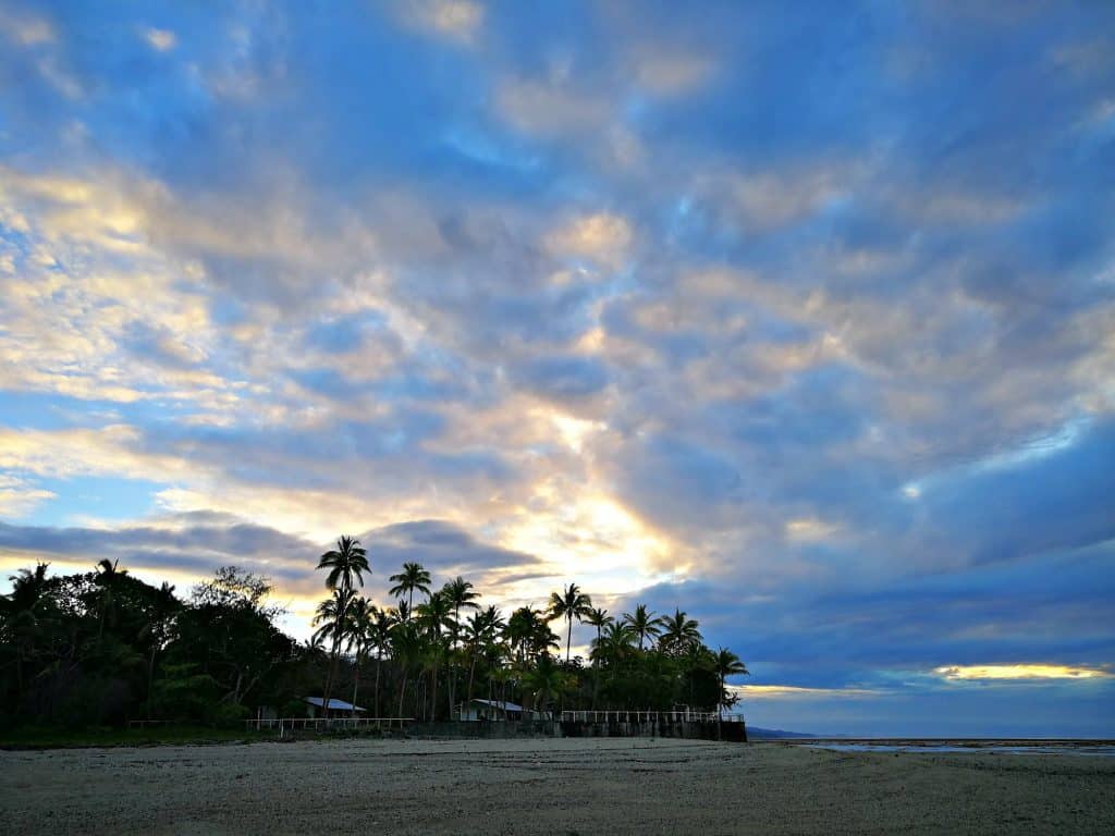 sunrise outrigger reef fiji resort